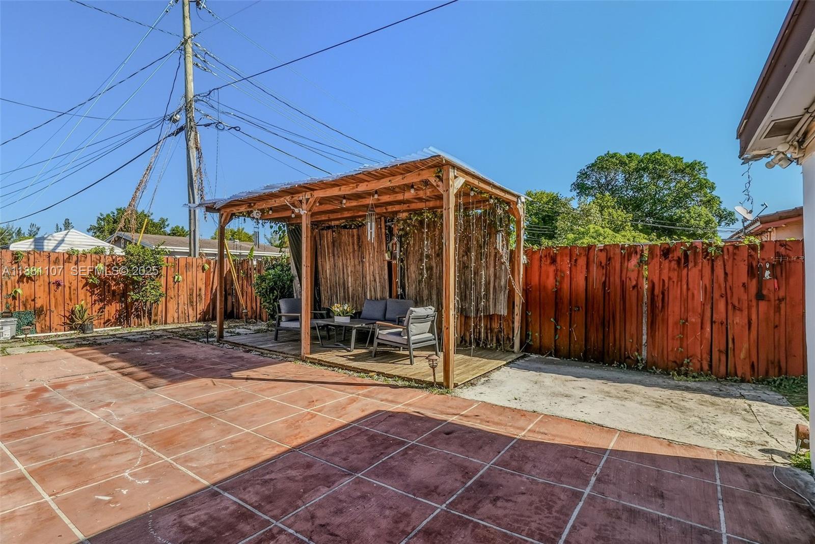 A11881107 Property Photo 26