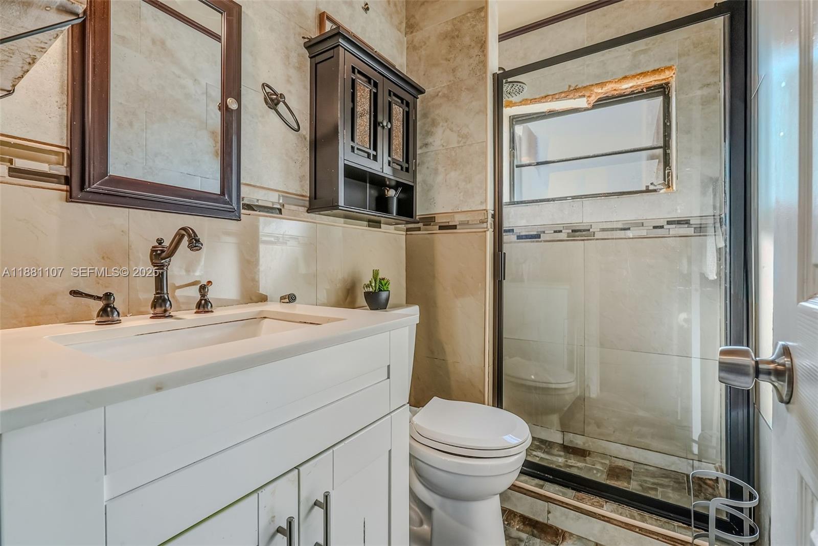 A11881107 Property Photo 29