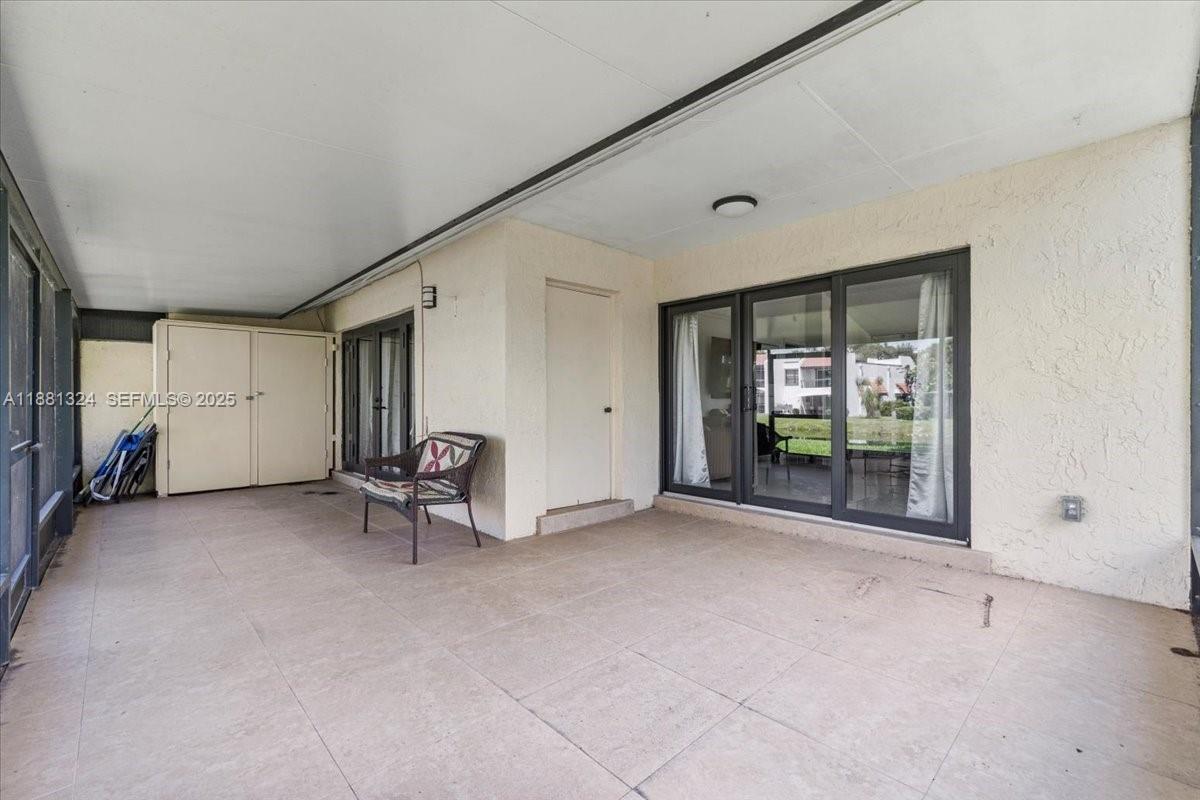 16273 Laurel Dr 7 Property Photo 18