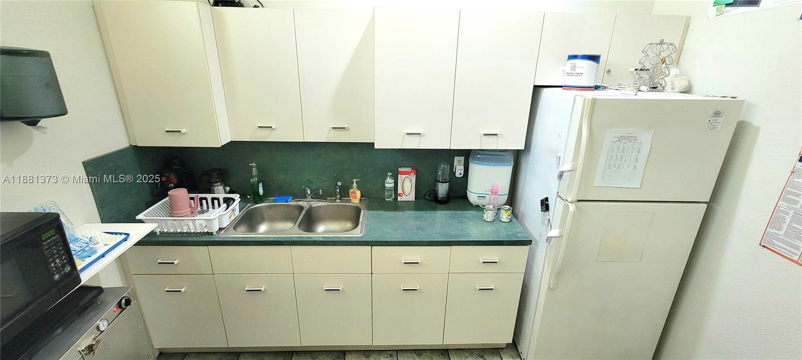 646 W Palm Dr Property Photo 25