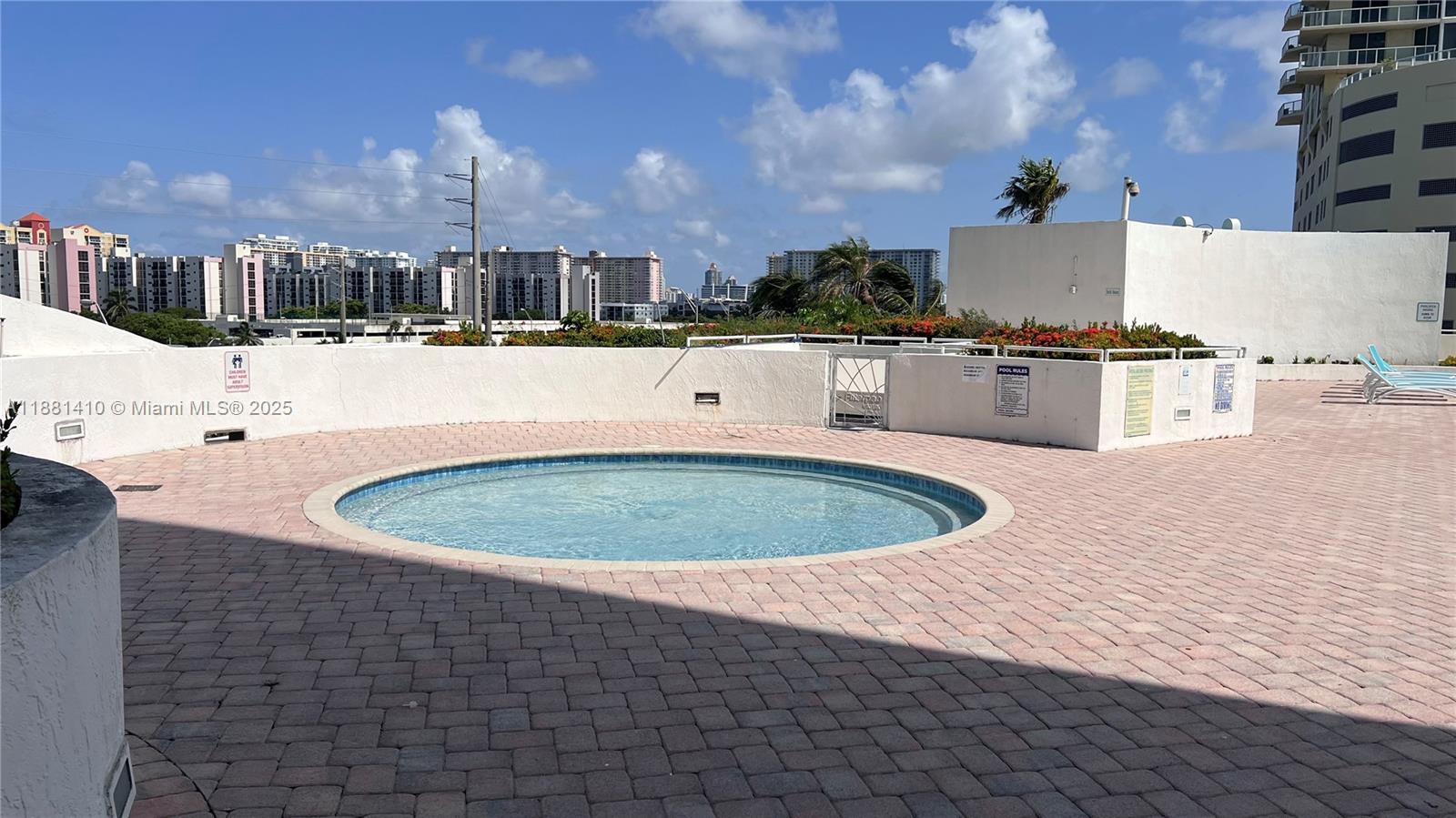 16485 Collins Ave 2334 Property Photo 42