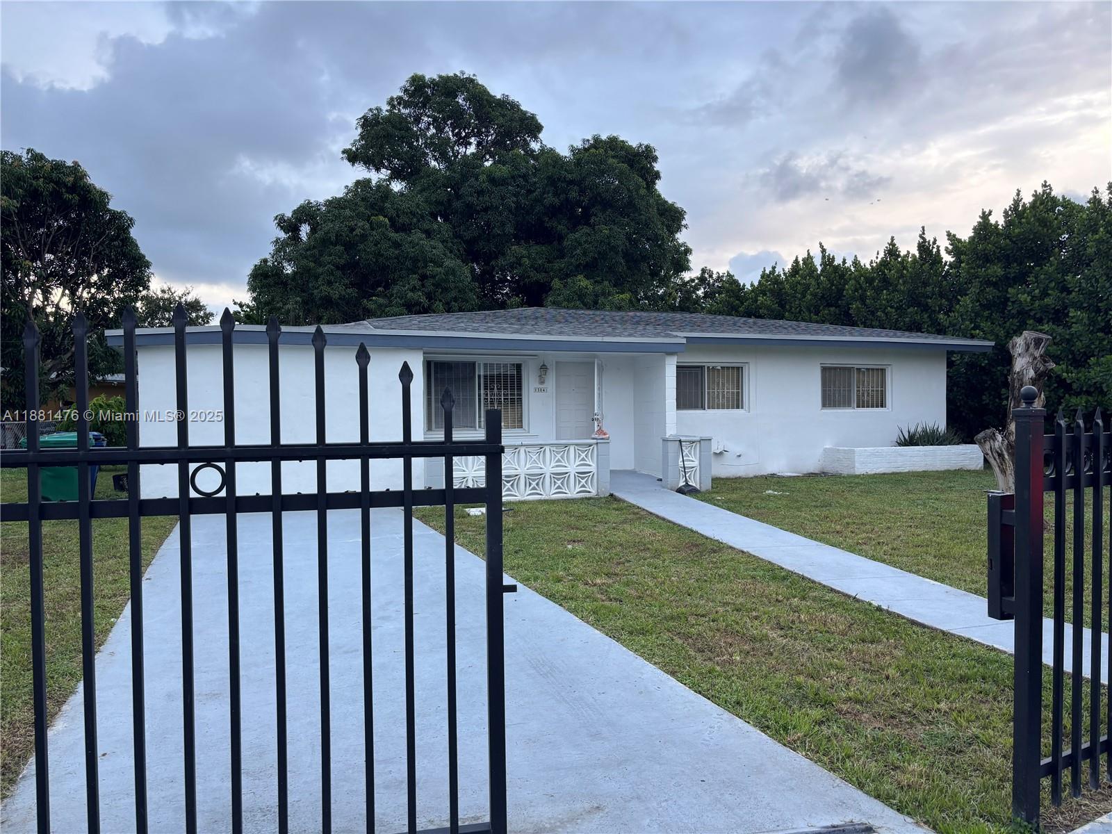 13041 NW 17th Ct Property Photo 1