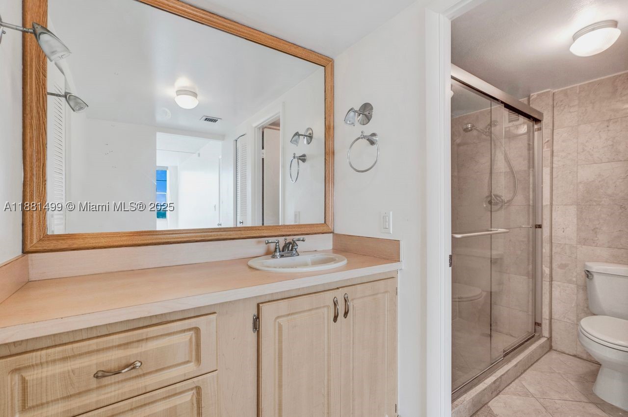 2025 Ne 164th St 716 Property Photo 16