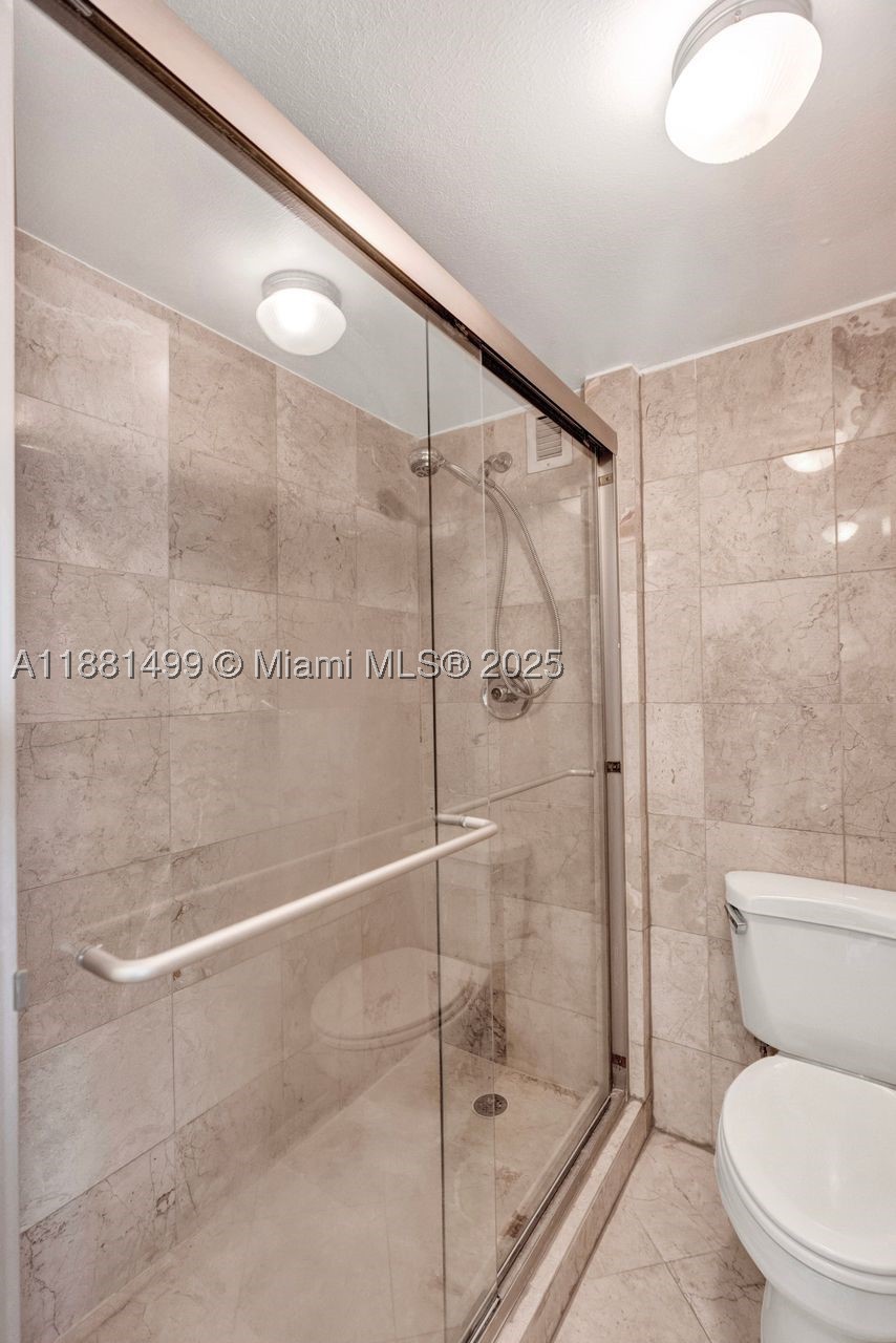 2025 Ne 164th St 716 Property Photo 17