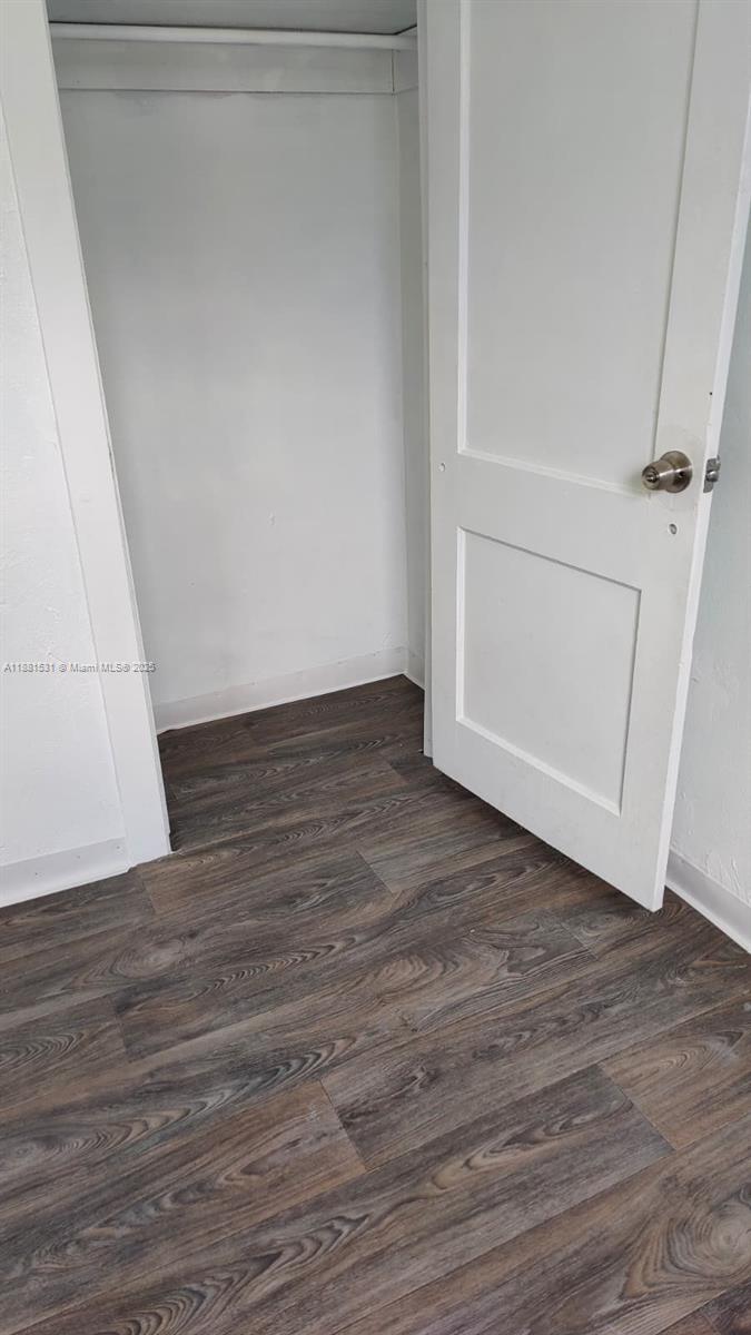 1630 Barnett St Property Photo 10
