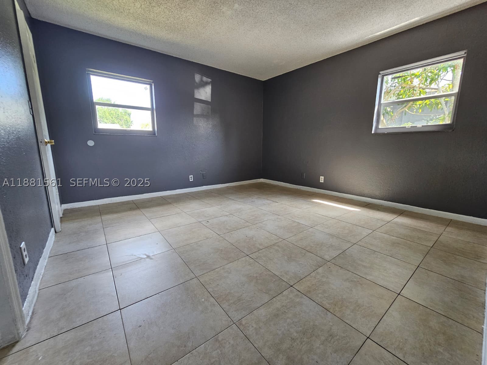 325 Sw 80th Ter Property Photo 17