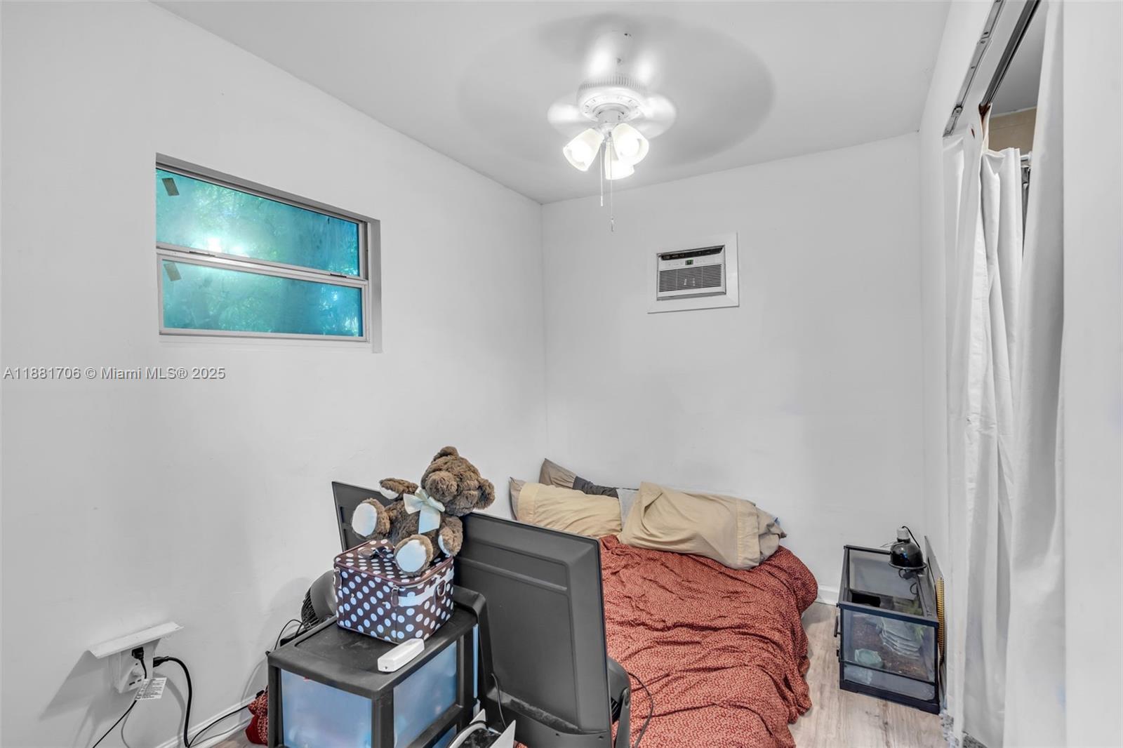 3380 Nw 8th Pl Property Photo 15