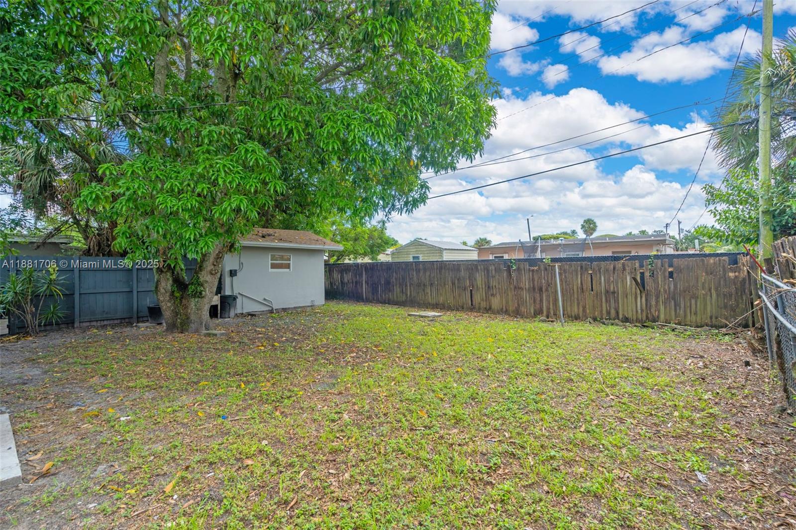 3380 Nw 8th Pl Property Photo 18