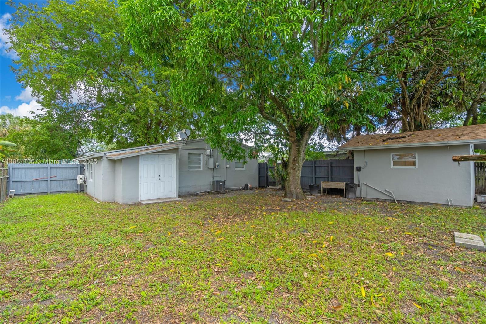 3380 Nw 8th Pl Property Photo 19
