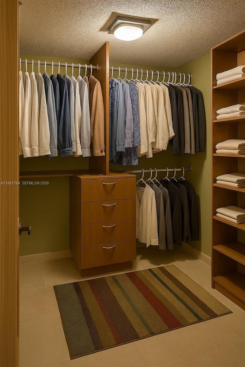 1621 Collins Ave 701 Property Photo 13