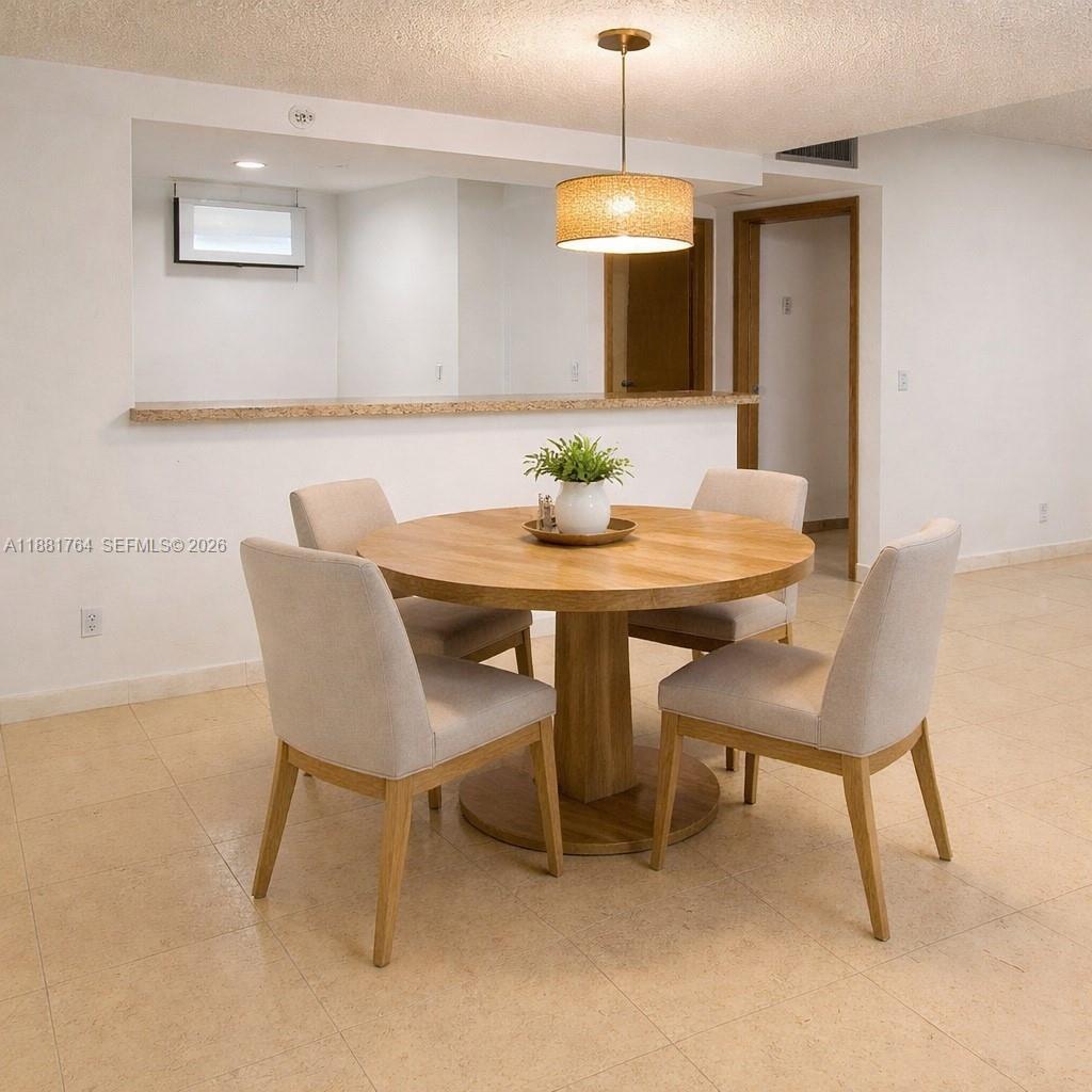 1621 Collins Ave 701 Property Photo 14