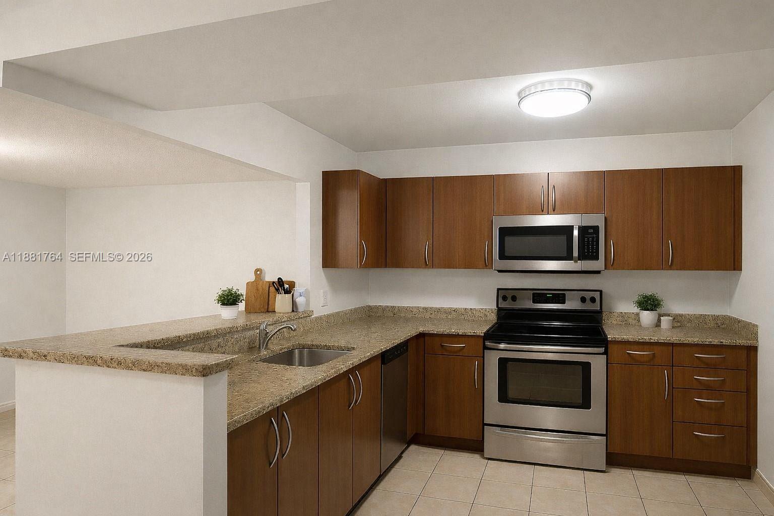 1621 Collins Ave 701 Property Photo 20
