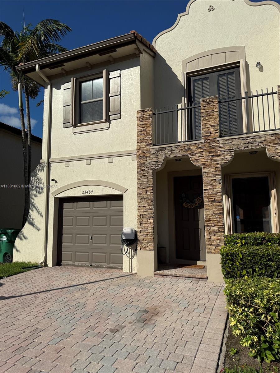 23484 Sw 112th Ct Property Photo 2