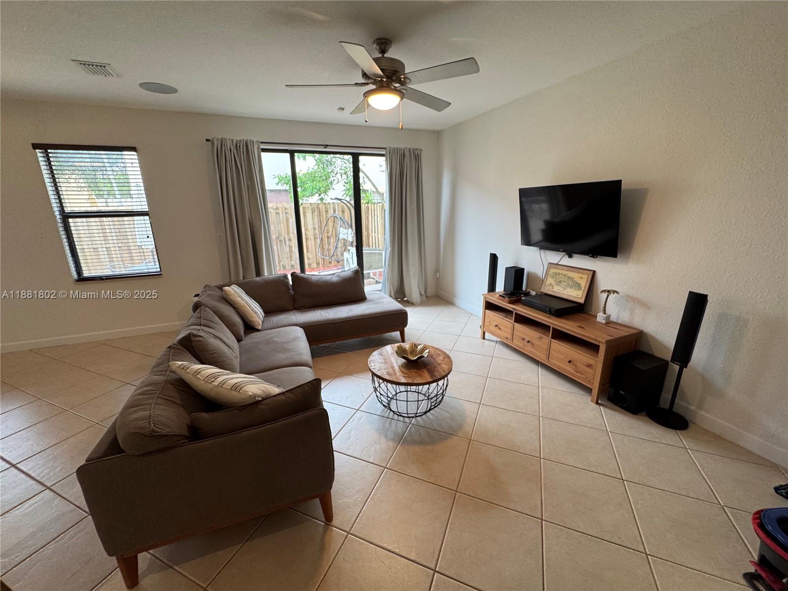 23484 Sw 112th Ct Property Photo 6