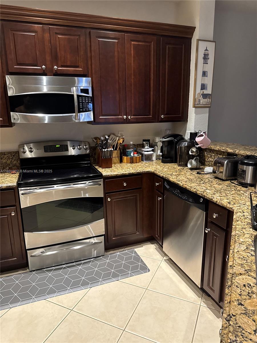 23484 Sw 112th Ct Property Photo 8