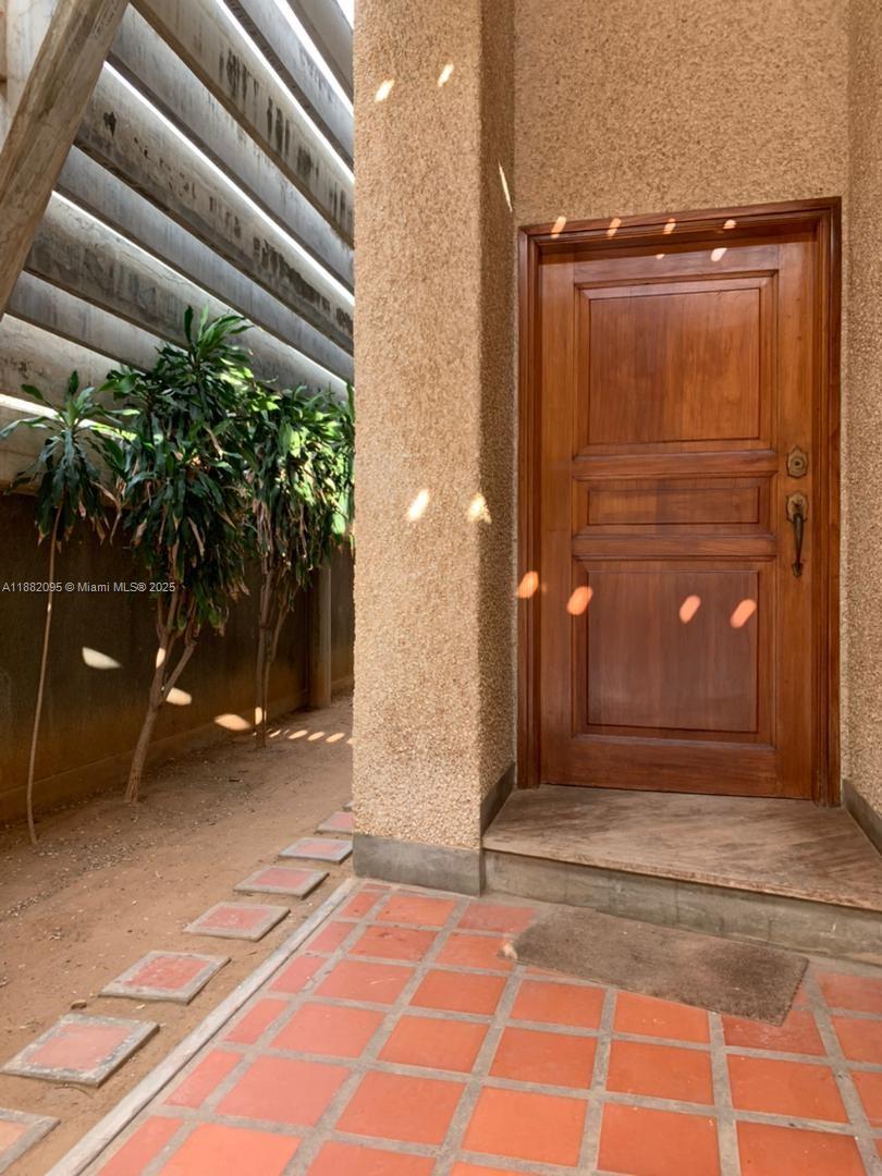 A11882095 Property Photo 4