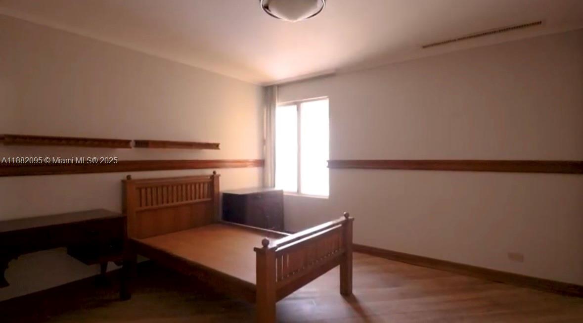 A11882095 Property Photo 39