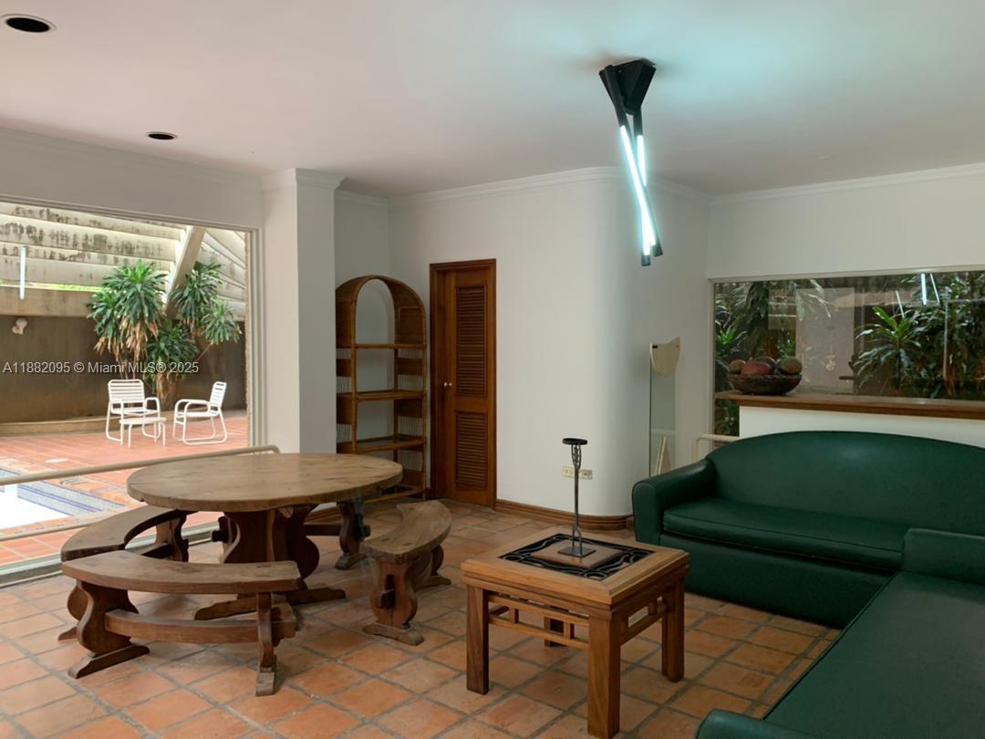 A11882095 Property Photo 49