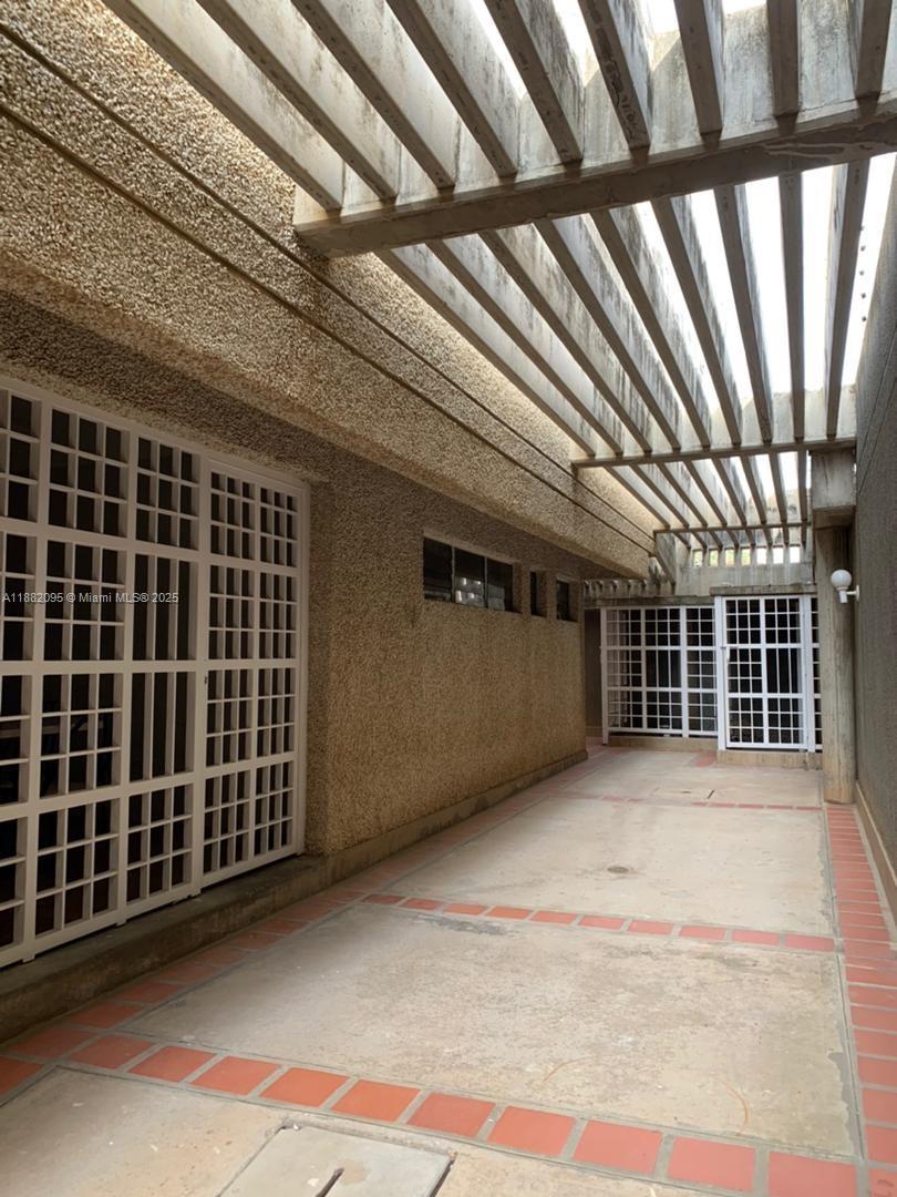 A11882095 Property Photo 63