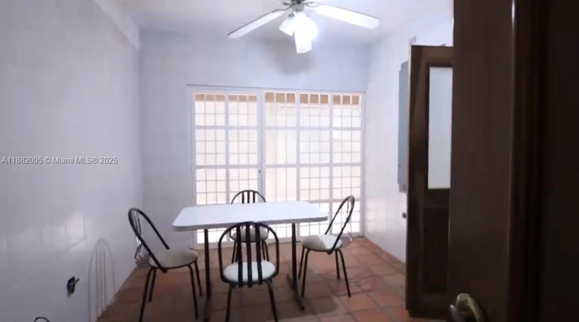 A11882095 Property Photo 65