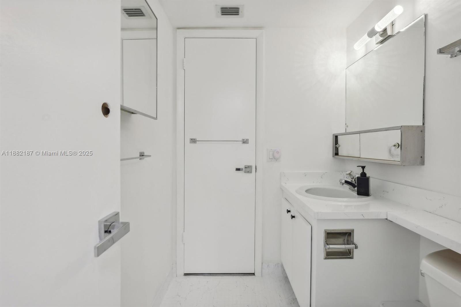1345 West Avenue 304 Property Photo 15