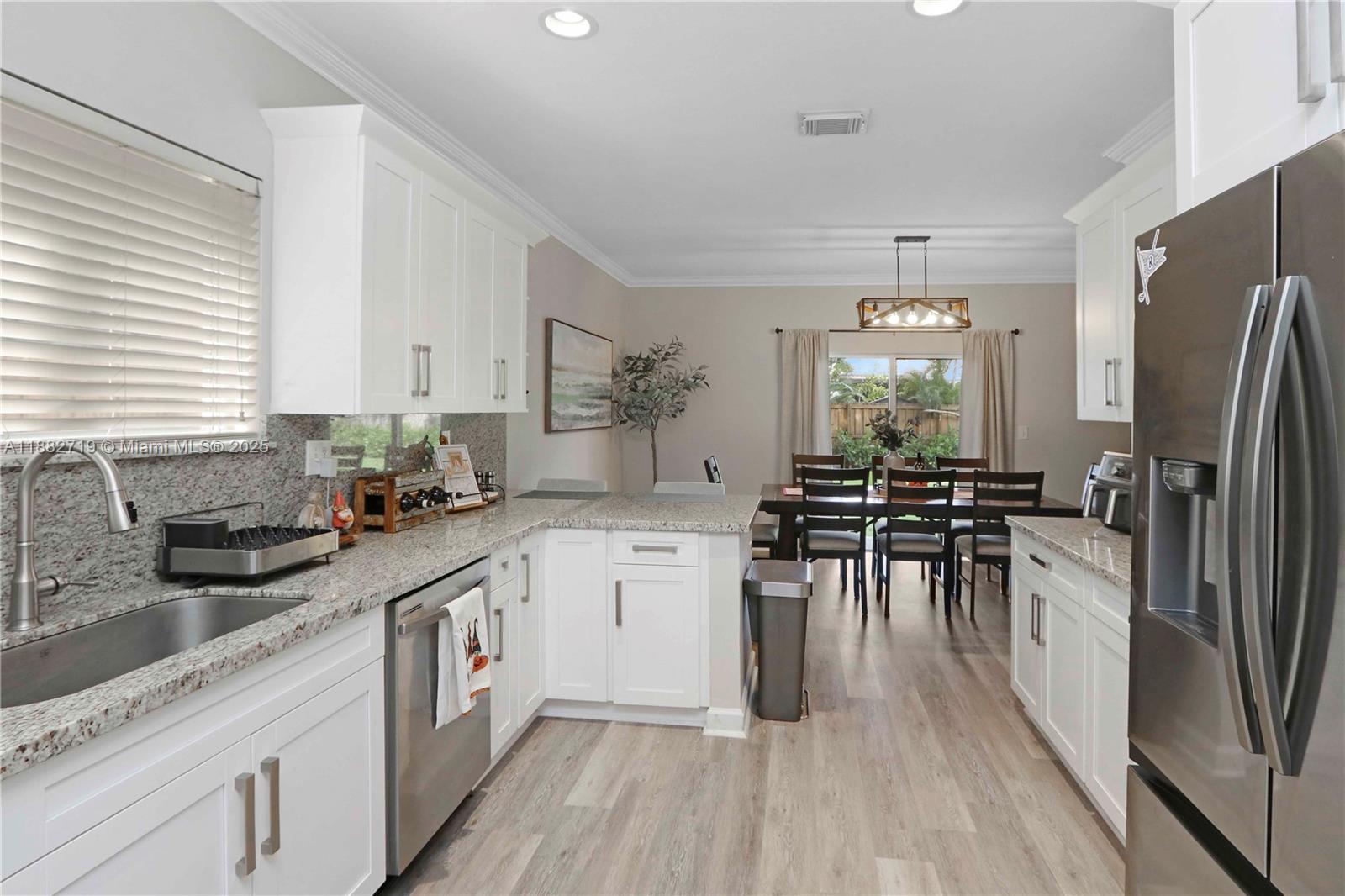 1330 Ne 42nd Ave Property Photo 11