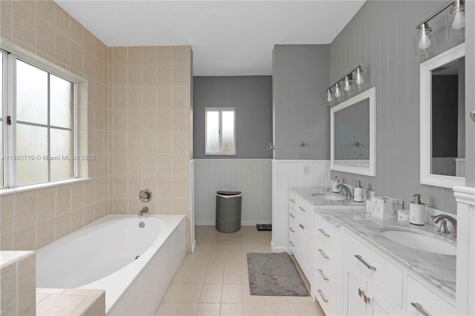 1330 Ne 42nd Ave Property Photo 21