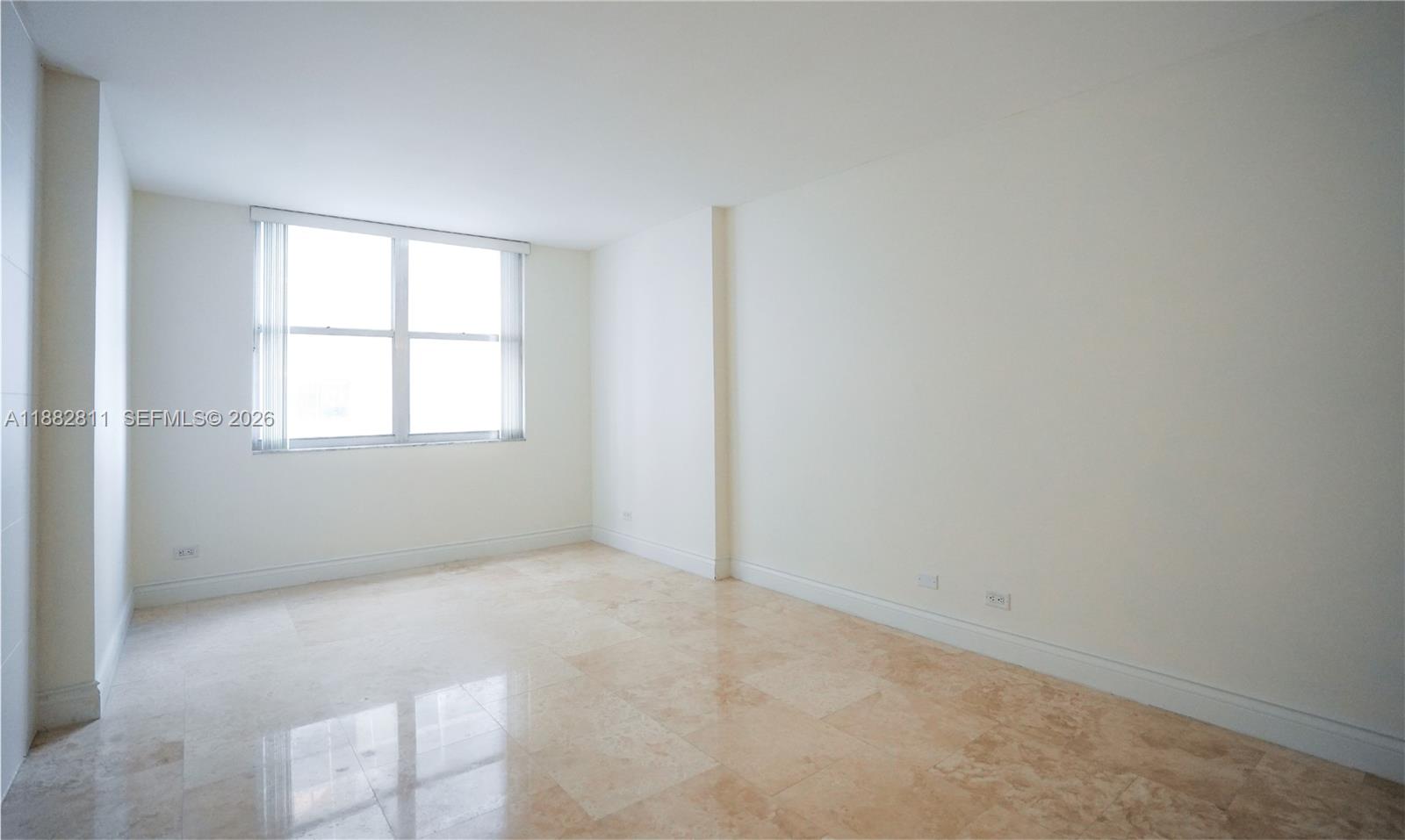 6039 Collins Ave 503 Property Photo 10