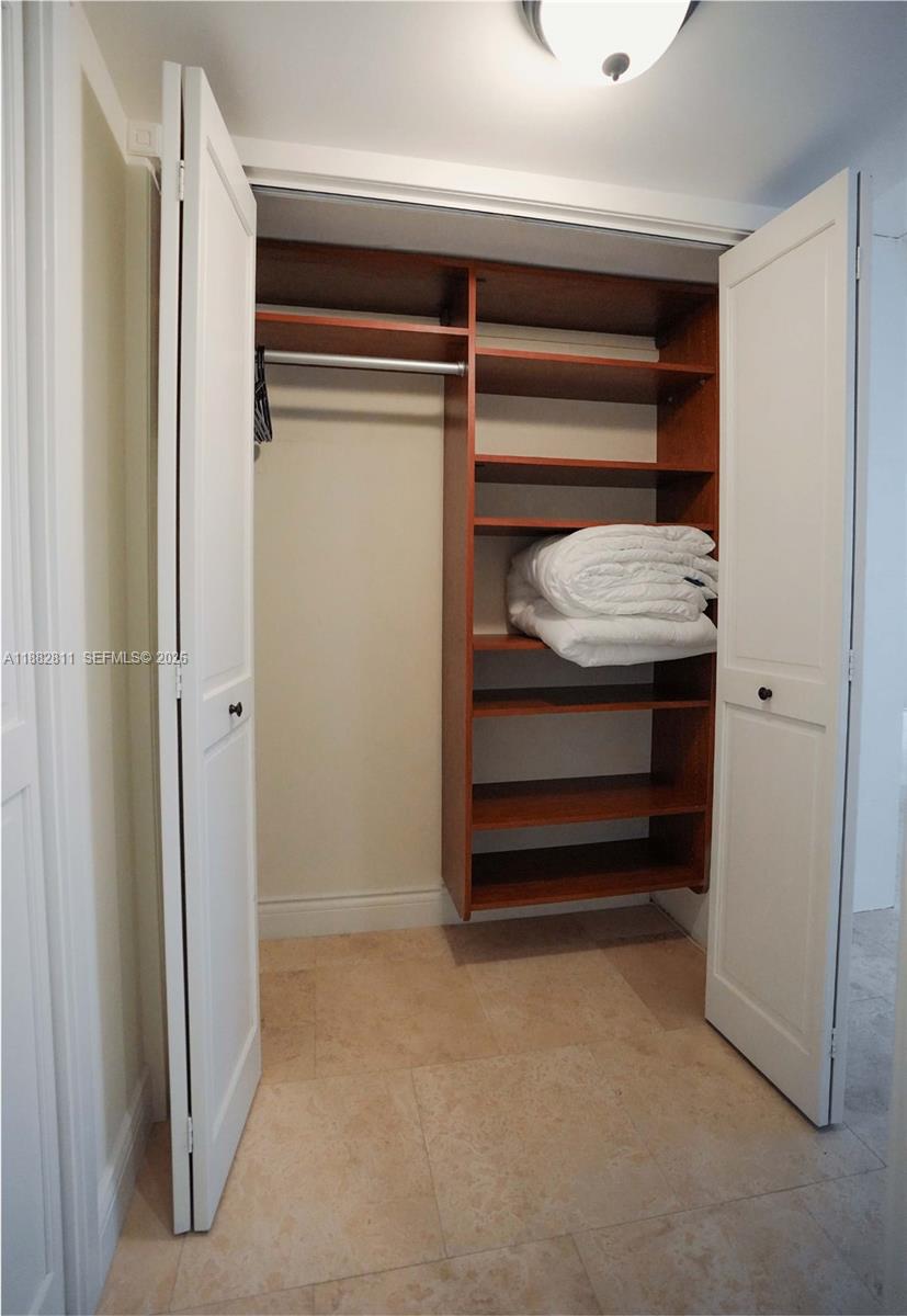 6039 Collins Ave 503 Property Photo 12