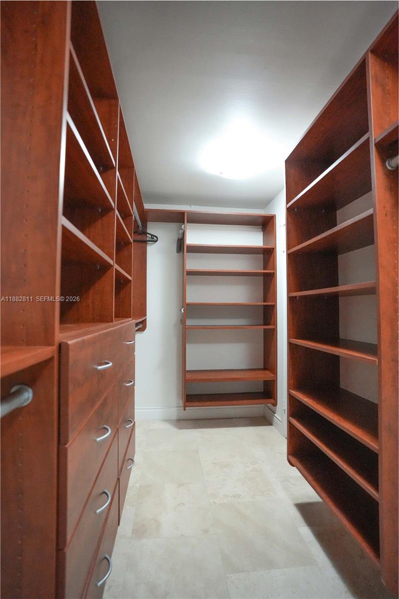 6039 Collins Ave 503 Property Photo 18