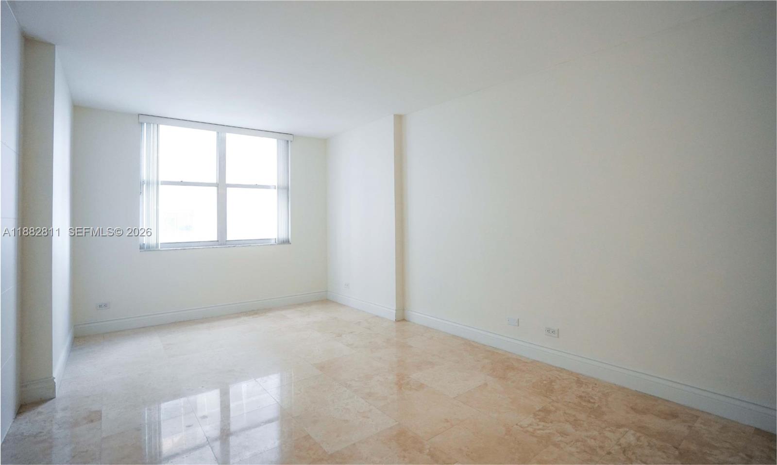 6039 Collins Ave 503 Property Photo 22
