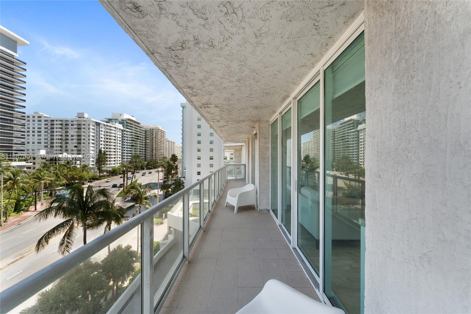 5900 Collins Ave 604 Property Photo 7