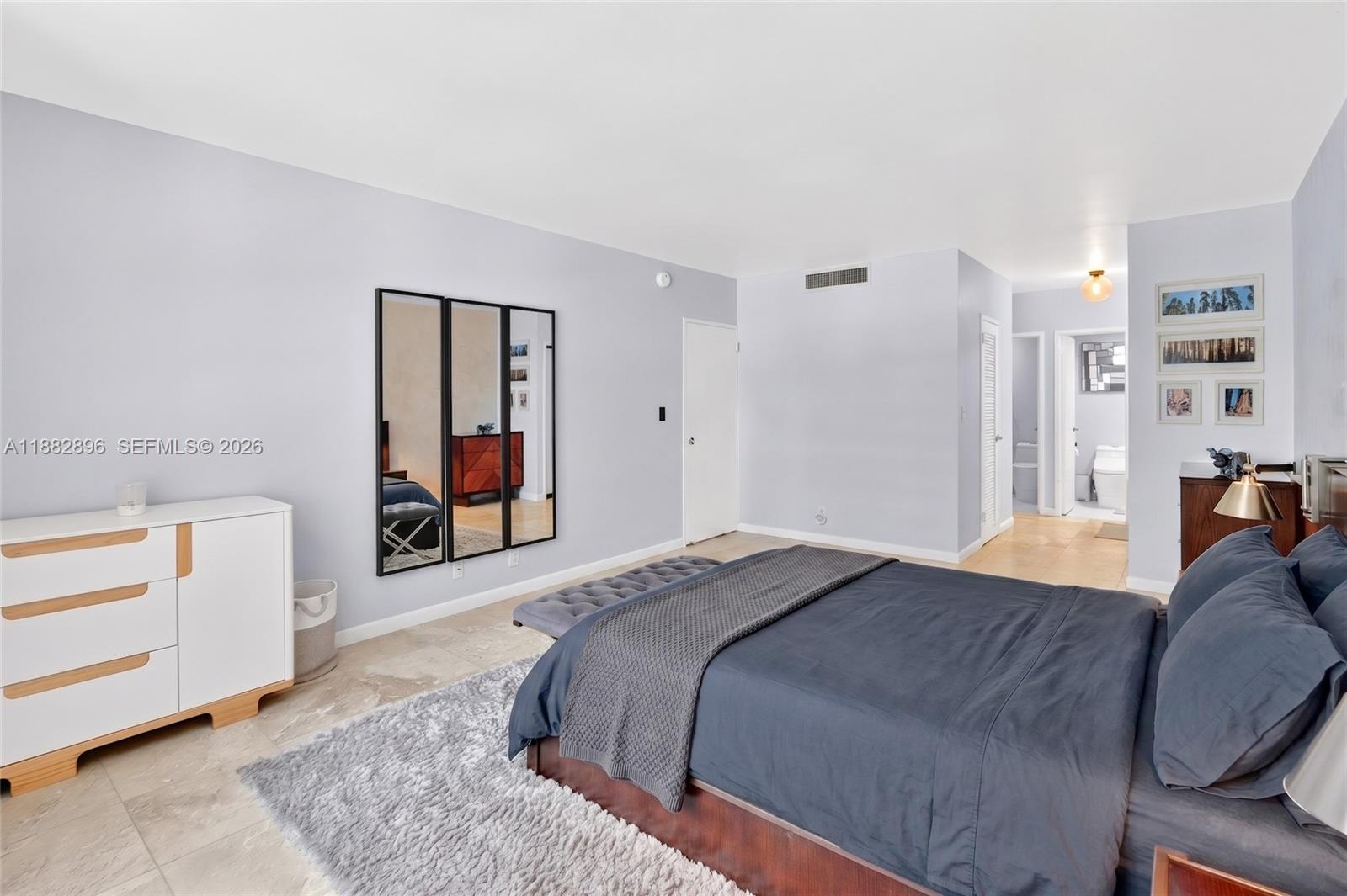 5700 Collins Ave 3m Property Photo 10