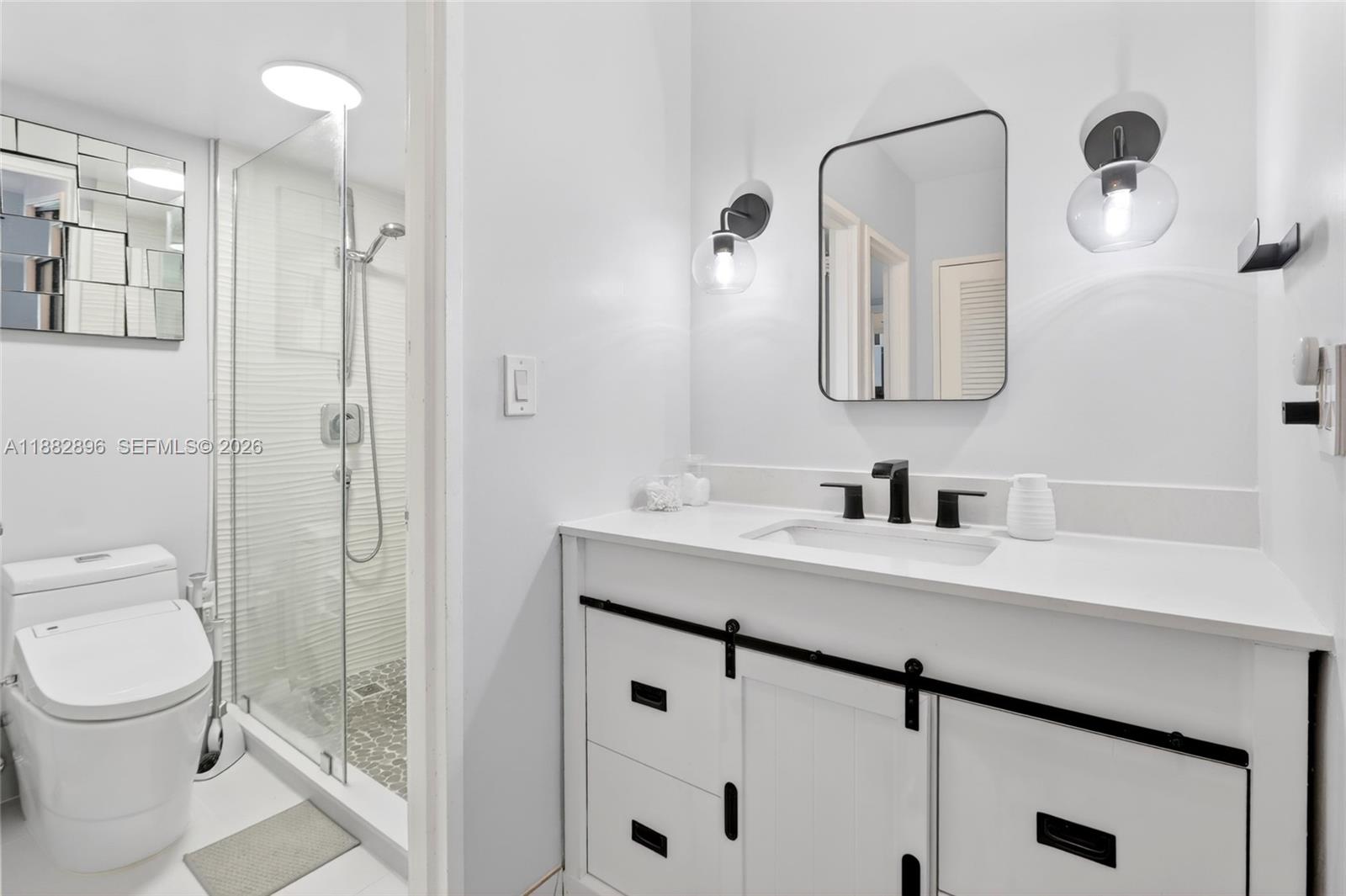 5700 Collins Ave 3m Property Photo 12