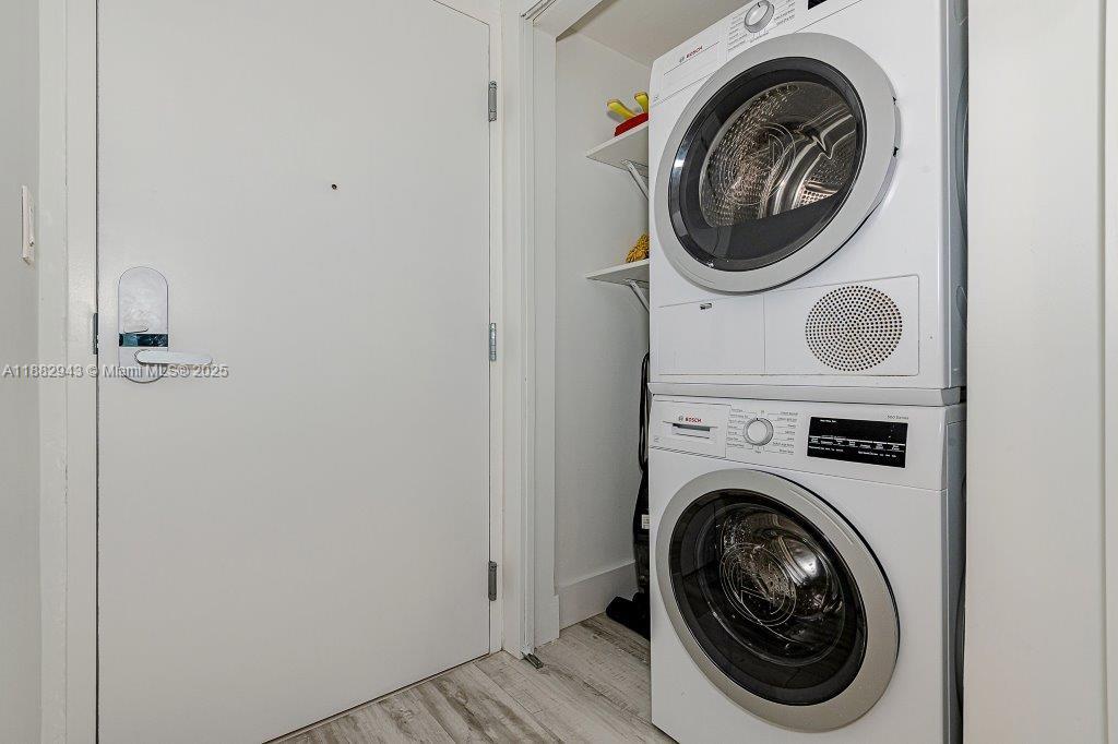 A11882943 Property Photo 20