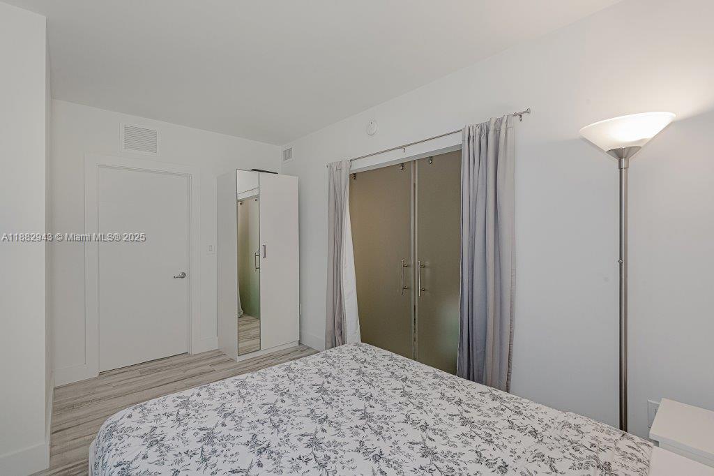 A11882943 Property Photo 28