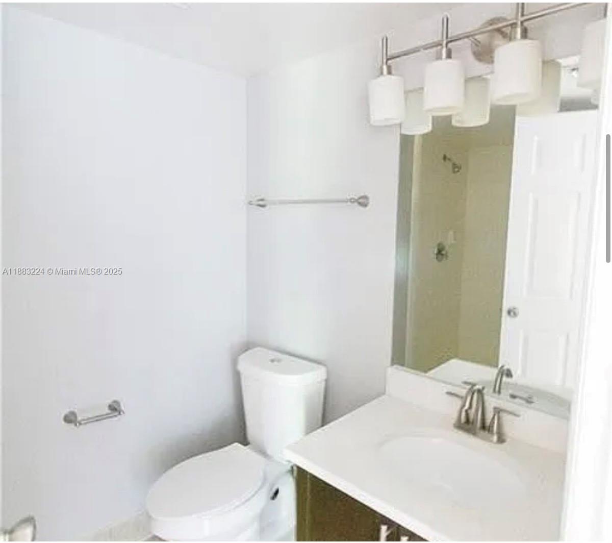 4183 N Haverhill Rd 703 Property Photo 6