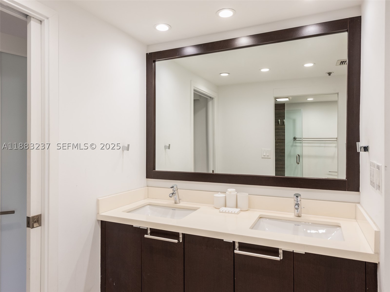 251 Crandon Blvd 227 Property Photo 18
