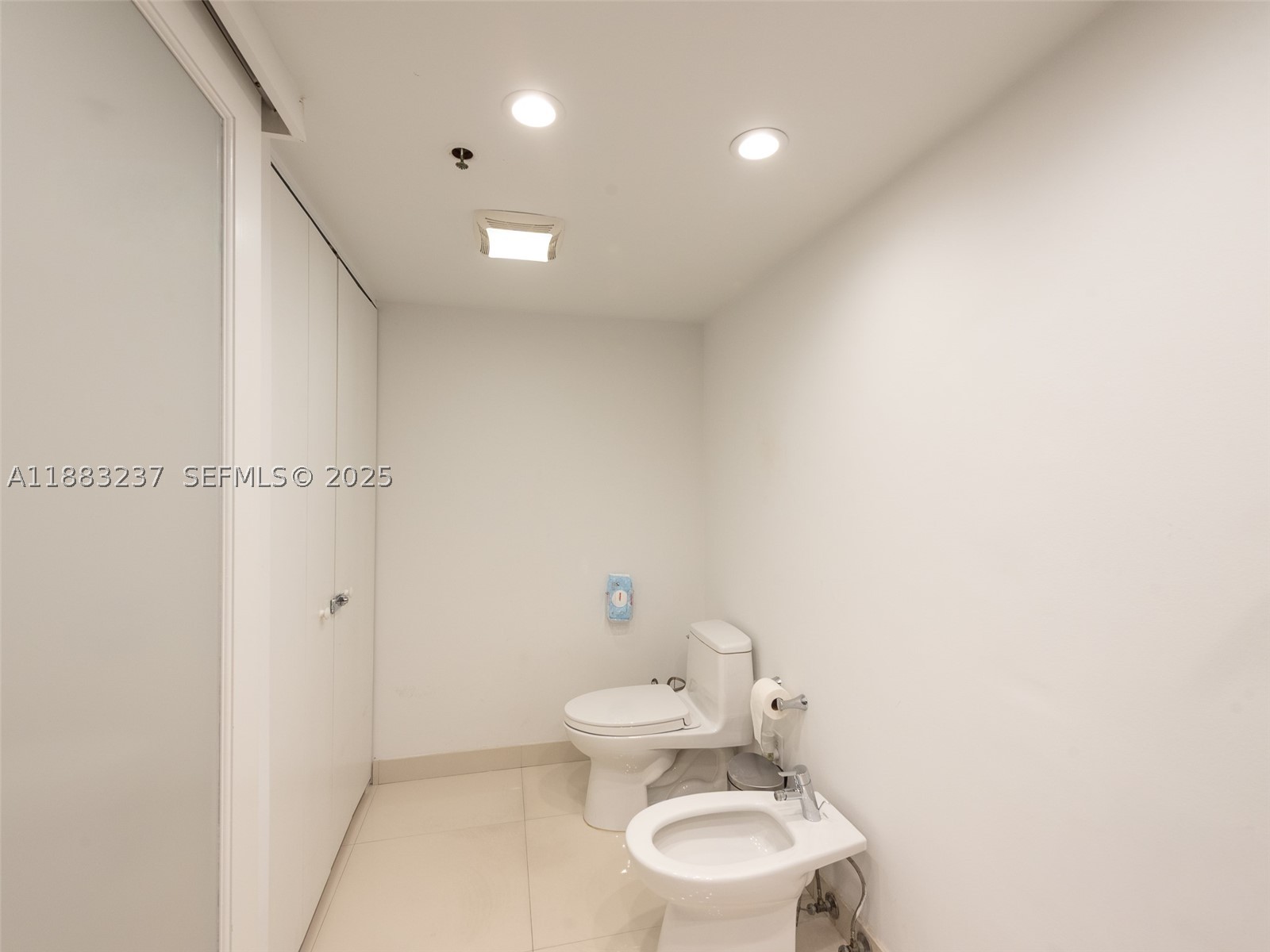 251 Crandon Blvd 227 Property Photo 20
