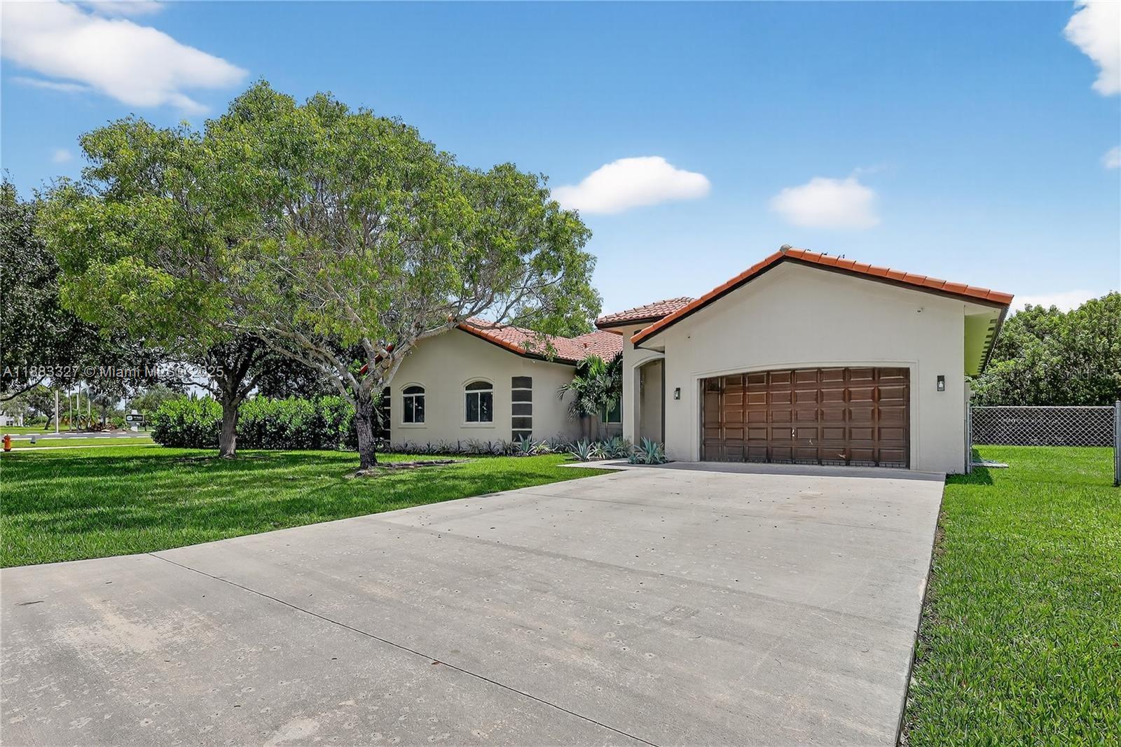 27601 Sw 152nd Ct Property Photo 1