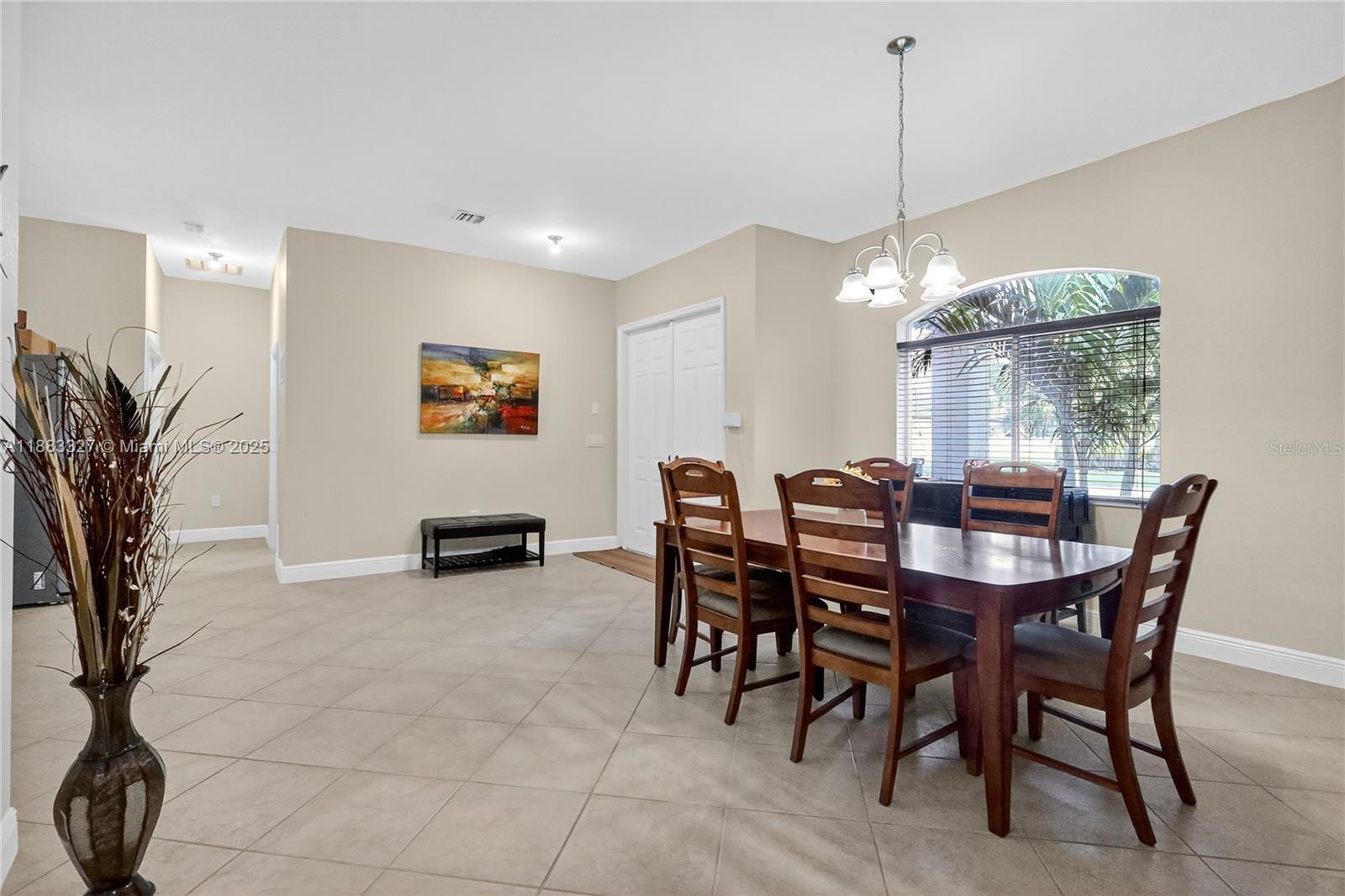 27601 Sw 152nd Ct Property Photo 3