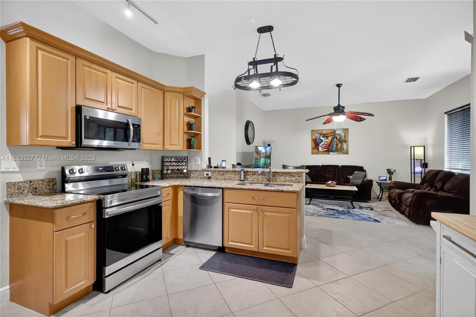 27601 Sw 152nd Ct Property Photo 8