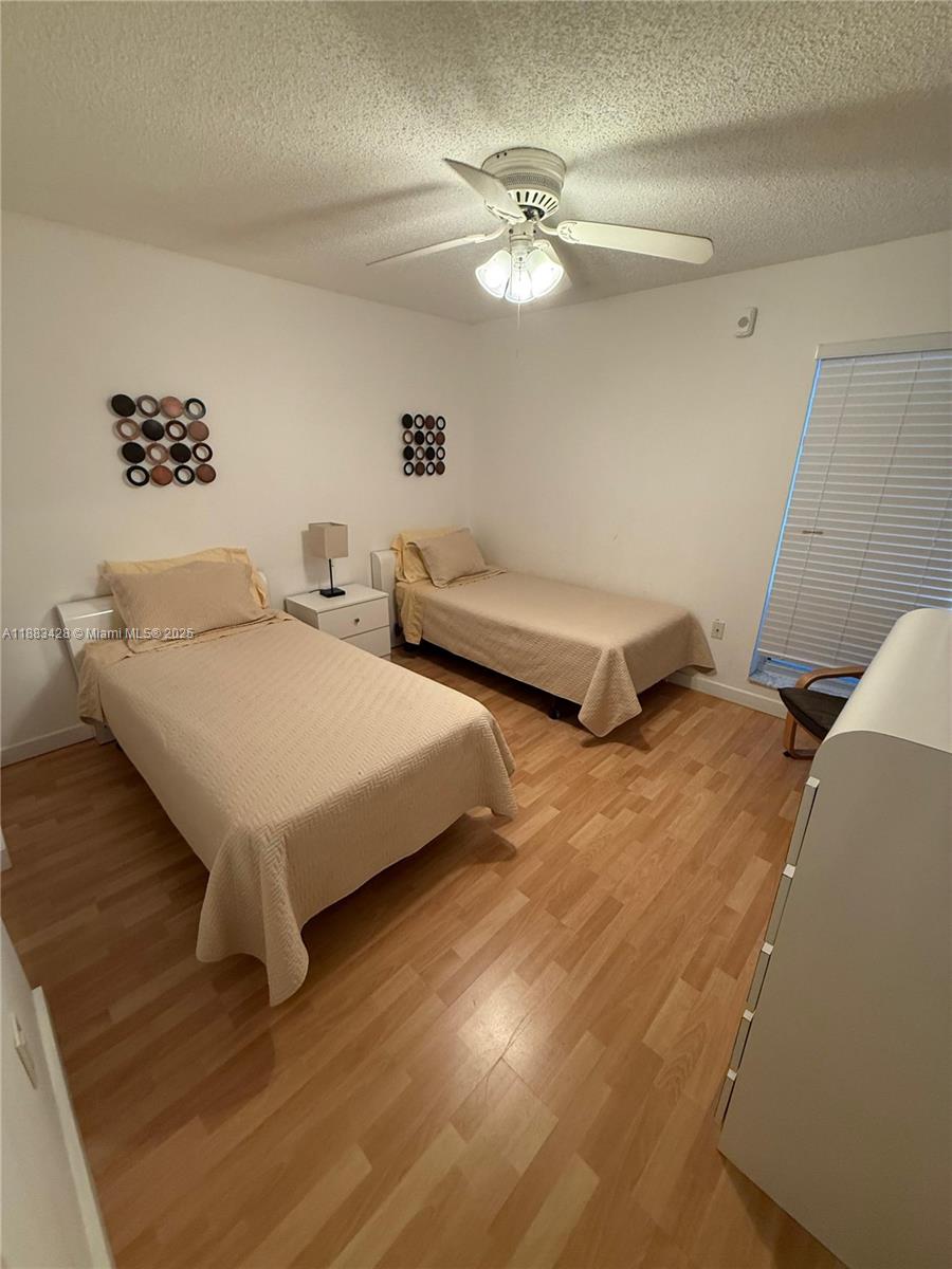 17801 N Bay Rd 505 Property Photo 18