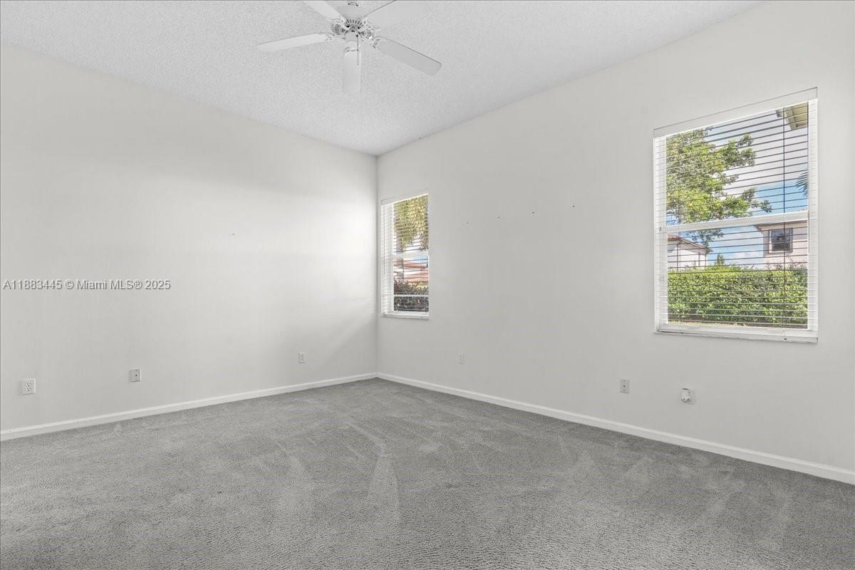 2675 Se 4th Pl Property Photo 12