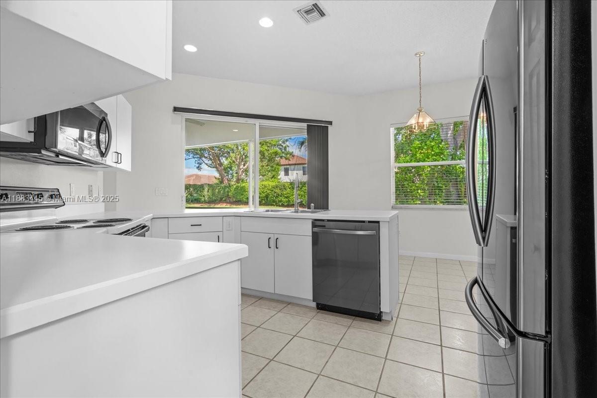 2675 Se 4th Pl Property Photo 33