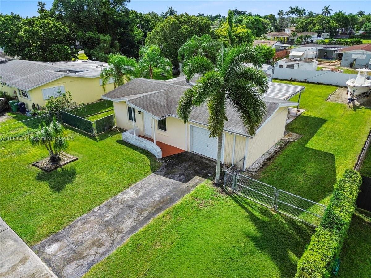 18922 SW 308th St Property Photo 1