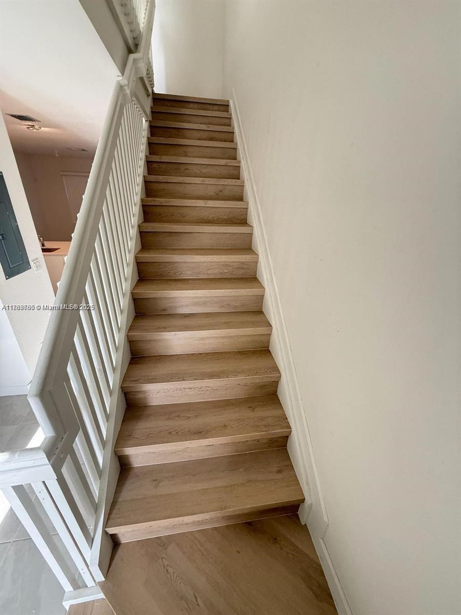 1655 Se 26th Rd Property Photo 8