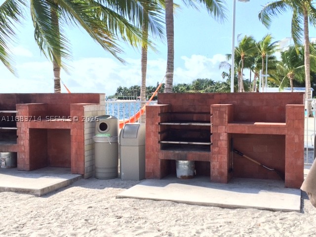 A11883714 Property Photo 11