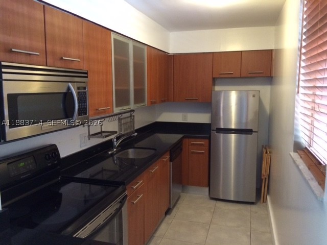 A11883714 Property Photo 14