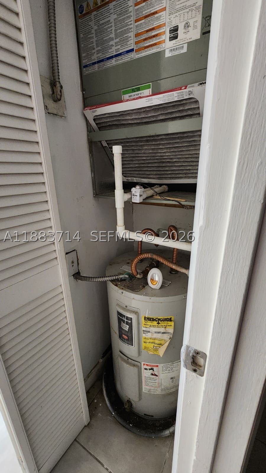 A11883714 Property Photo 23
